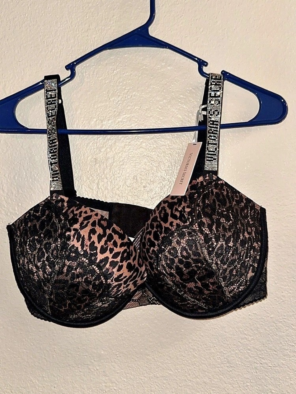 Victoria's Secret Very Sexy Logo Rhinestone Strap Push-Up Bra 38DD